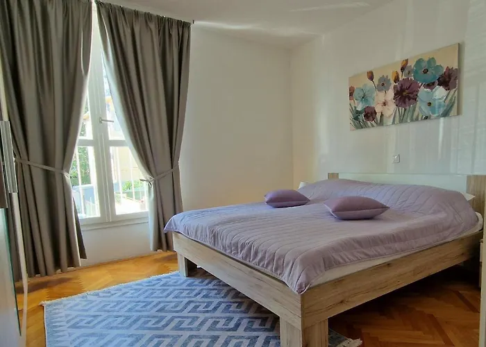 Apartment Dina